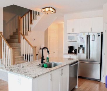1092 Horizon Dr, Kingston, ON K7P 0M4 - Photo 5