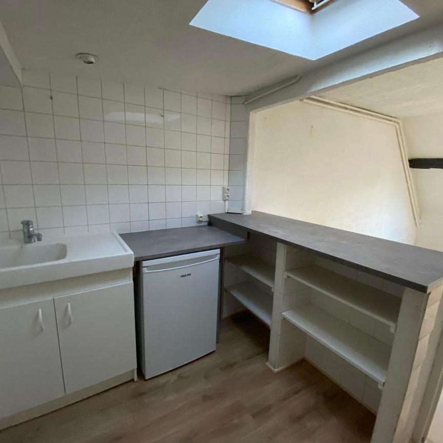 Location Appartement 1 pièce 17m² - Photo 1