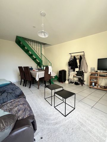 Location Appartement 3 pièces 37m² BORDEAUX 33800 - Photo 2