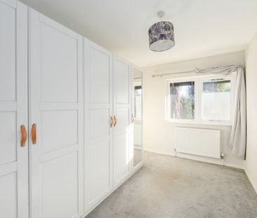 3 bedroom semi-detached house to rent - Photo 6