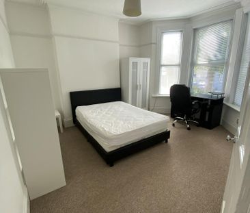 3 bedroom house share to rent - Photo 2