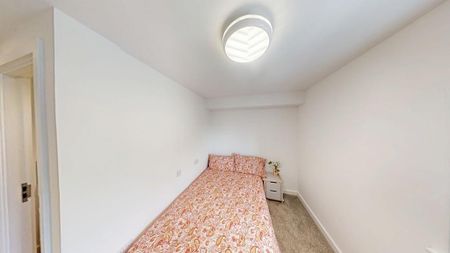 3 bedroom apartment to rent - Photo 5