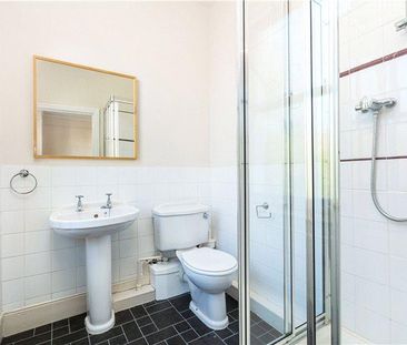 4 bedroom terraced house to rent - Photo 5