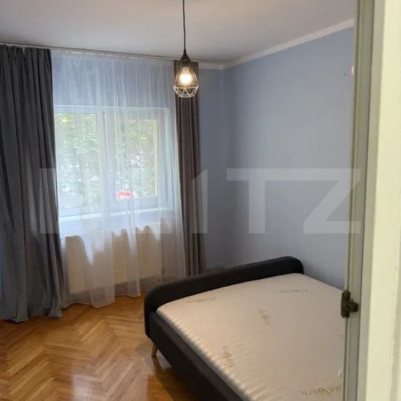 Apartament 4 camere, modern, parcare, zona UMF - Photo 1
