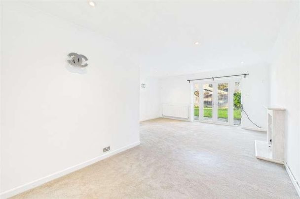 Pendragon Way, Camberley, Surrey, GU15 - Photo 1