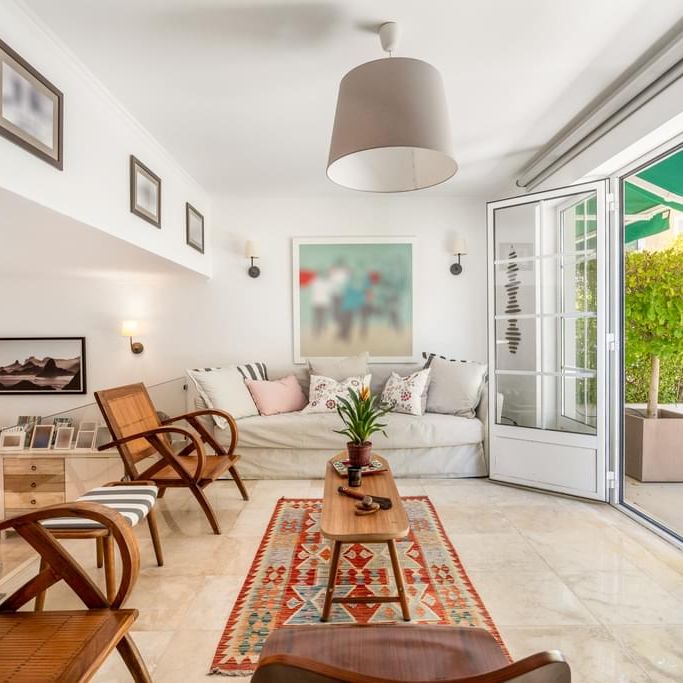 3 Bedroom Semi-detached house with parking, Monte Estoril, Cascais - Photo 1