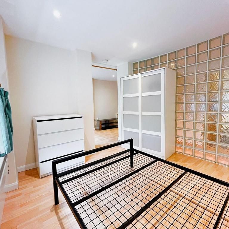1 bedroom flat to rent - Photo 1