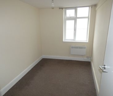1 bed Apartment - To Let - Photo 2