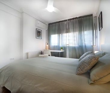 Avenida del Cardenal Herrera Oria, Madrid, Community of Madrid 28035 - Photo 5