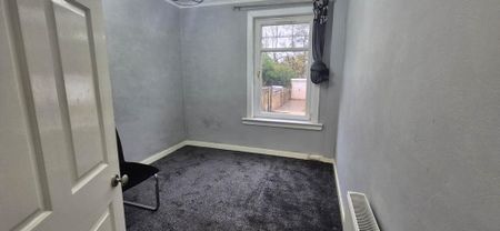 4 bedroom terraced house to rent - Photo 3