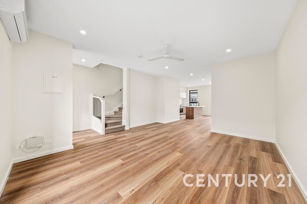 Modern Townhouse Living with Exceptional Comfort - Photo 1