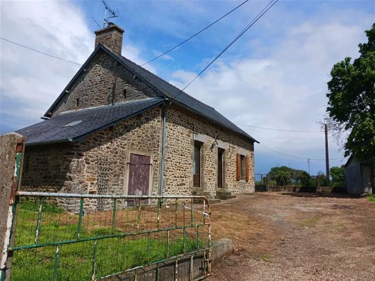 Location maison 3 pièces - 56m² à Ernee (53500) - Photo 1
