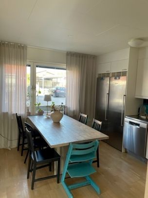 Tullinge - 1rok - tillsv - 5.750kr/mån - Photo 1