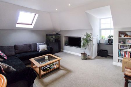 2 bedroom apartment to rent - Photo 2