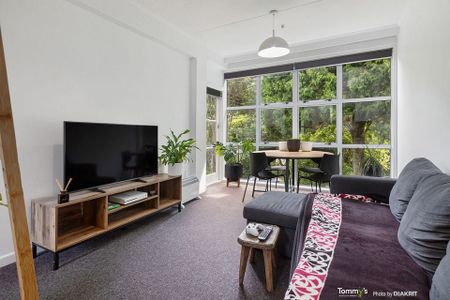 Charming 1BR Apartment with Balcony! - Photo 2