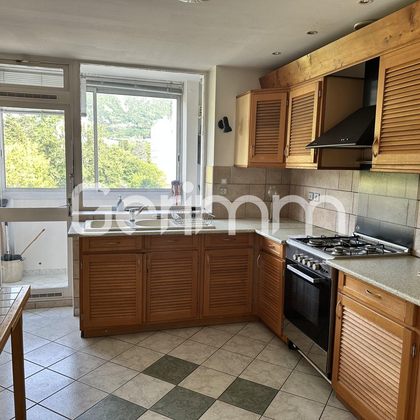 Location Appartement 4 pièces 91,15 m² - Photo 1