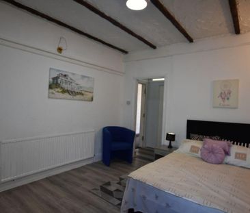 1 bedroom property to rent - Photo 2