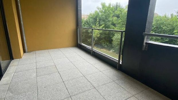 METZ QUEULEU - RESIDENCE NEUVE AVEC PISCINE - F2 - GARAGE - Photo 1