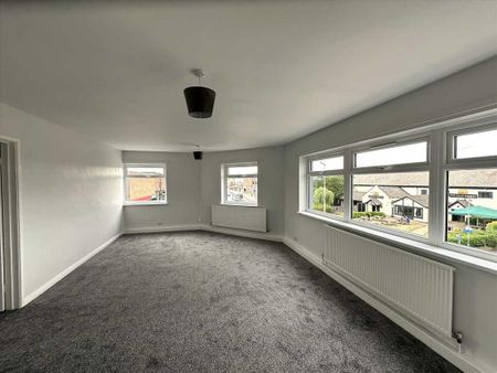 3 bedroom apartment to rent - Photo 2