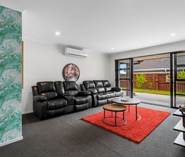 Fantasctic Farrier - Papamoa - Photo 1