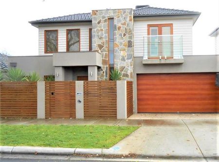 37 Porter Road, Bentleigh - Photo 2