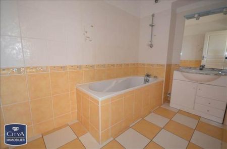 Location Appartement 2 pièces 54m² LE TAMPON 97430 - Photo 4