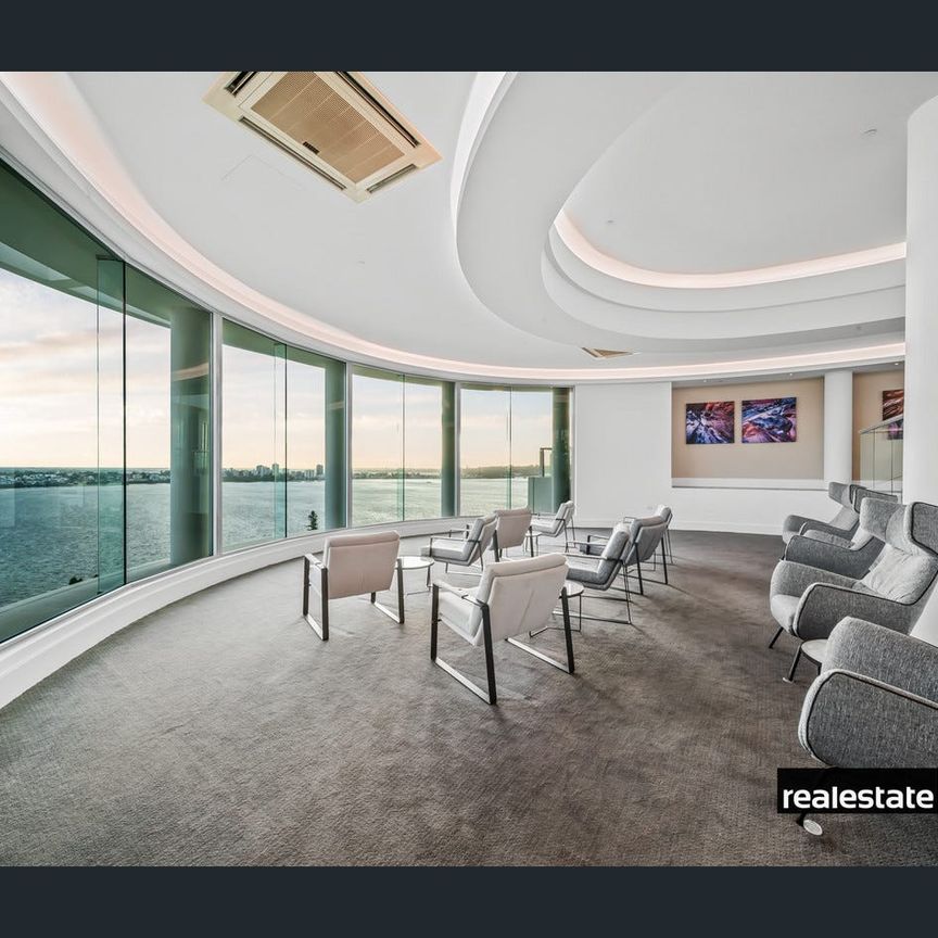 SPACIOUS PANORAMA 1 BEDROOM! - Photo 1