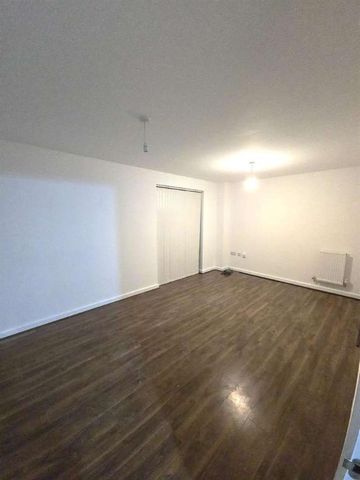 Wenlock Way, Manchester, M12 - Photo 5