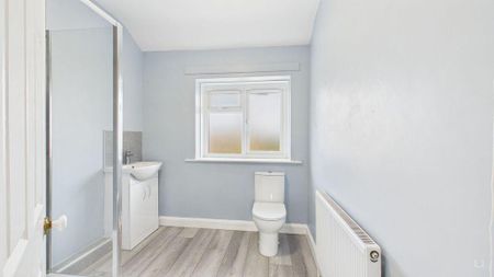 2 bedroom terraced house to rent - Photo 5