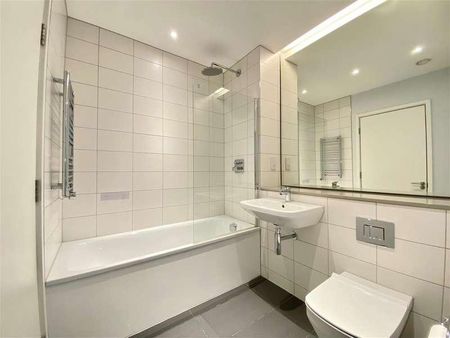 Local Blackfriars, Crown Street, Salford, M3 - Photo 2