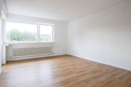 Frisch renovierte 2 Zimmerwohnung in zentraler Lage von Bielefeld Sennestadt - Photo 2
