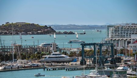 Executive Long Stay 4 Bedroom Private Residence - Photo 4