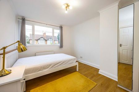 3 bedroom semi-detached house to rent - Photo 2