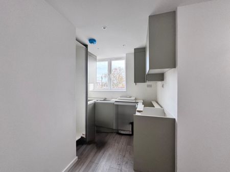 1 bed Flat for Rent - Photo 2