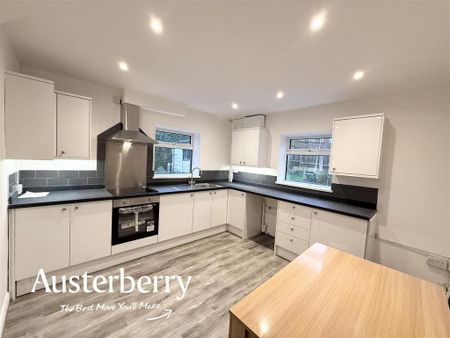 3 bedroom semi-detached house to rent - Photo 2