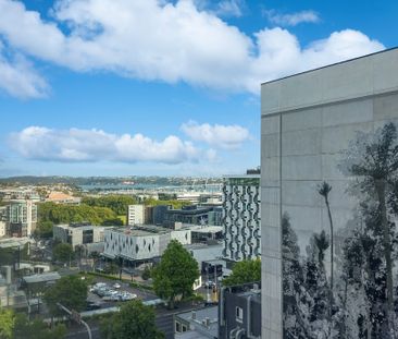 CBD apartment with Carpark! - Photo 4