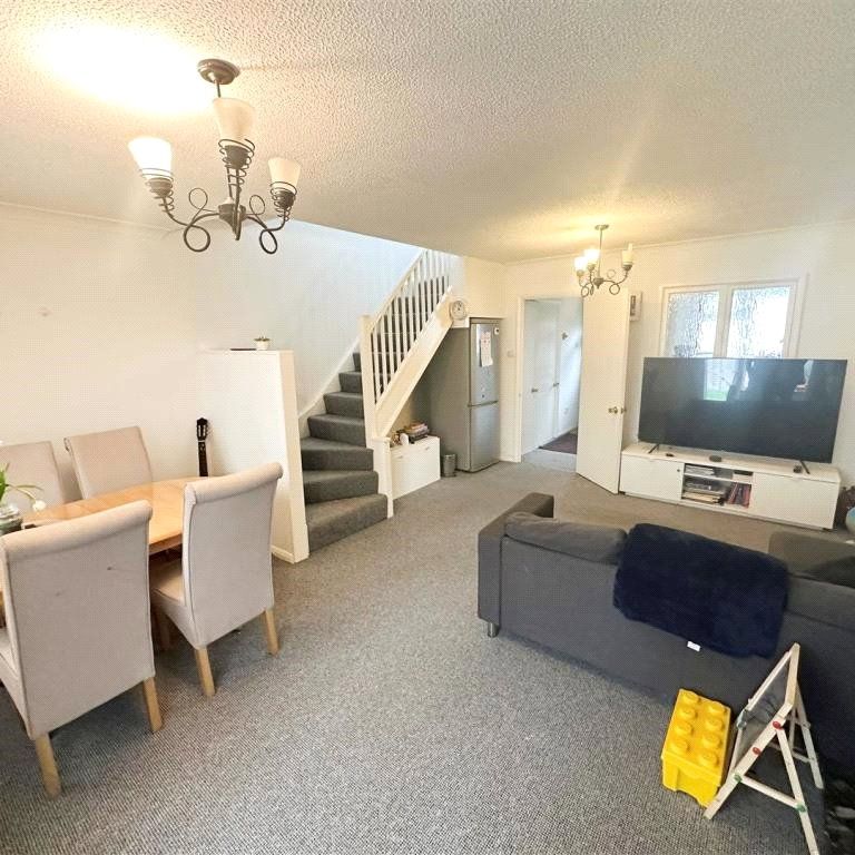 3 bedroom house to rent Pleshey Close, Shenley Church End, Milton Keynes, Buckinghamshire, MK5 - Photo 1