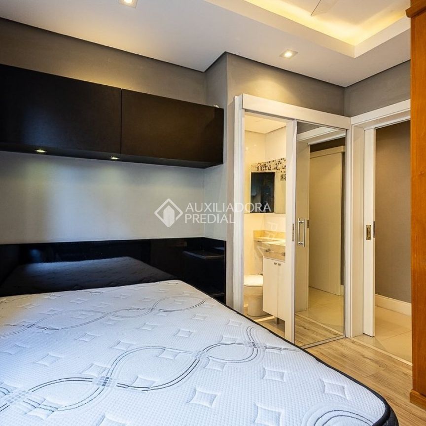 Apartamento com 3 quartos e 171m² para alugar em Moinhos de Vento, Porto Alegre. - Photo 1