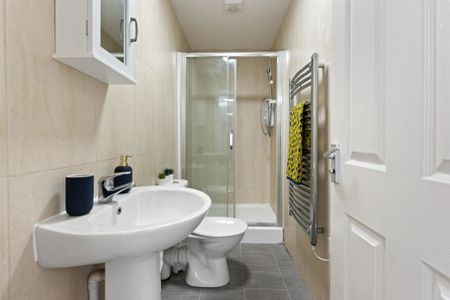 North Lane, Headingley, LS6 3HU - Photo 4