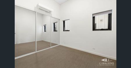 One Bedroom apartment with high ceiling and TWO PARKING - Photo 2