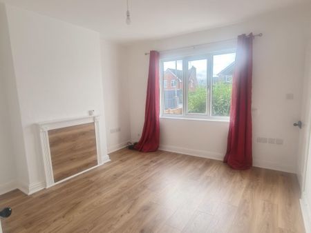 2 bedroom end of terrace house to rent - Photo 2