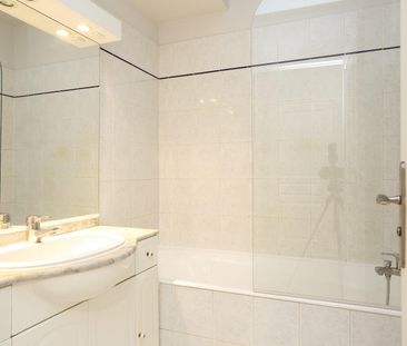 location Appartement T1 DE 33.87m² À SCEAUX - Photo 2