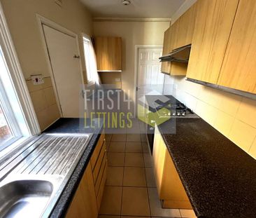 2 bedroom terraced house to rent - Photo 3