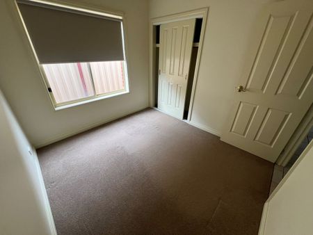 Classic 3Br Home in Sunshine! - Photo 4