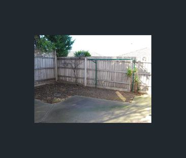 THEY DONT COME THIS SIZE ANYMORE! THREE BEDROOM TOWNHOUSE - Photo 4