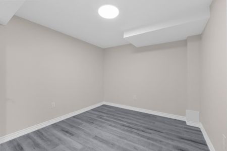For Lease - 161 Windfields Farm Drive Unit# BSMT, Oshawa, Ontario - Photo 5