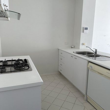 908/148 Wells Street - Photo 4