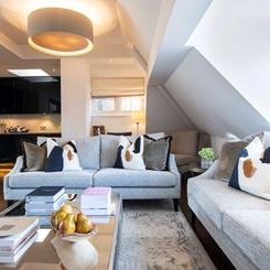 Luxury 2-3 Bedroom Apartment for Rent in Mayfair - Photo 1