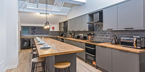 Greasbrough Road Room 8 - Photo 3