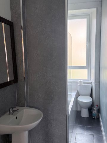 2 Bed Flat, Marwick Street, G31 - Photo 4